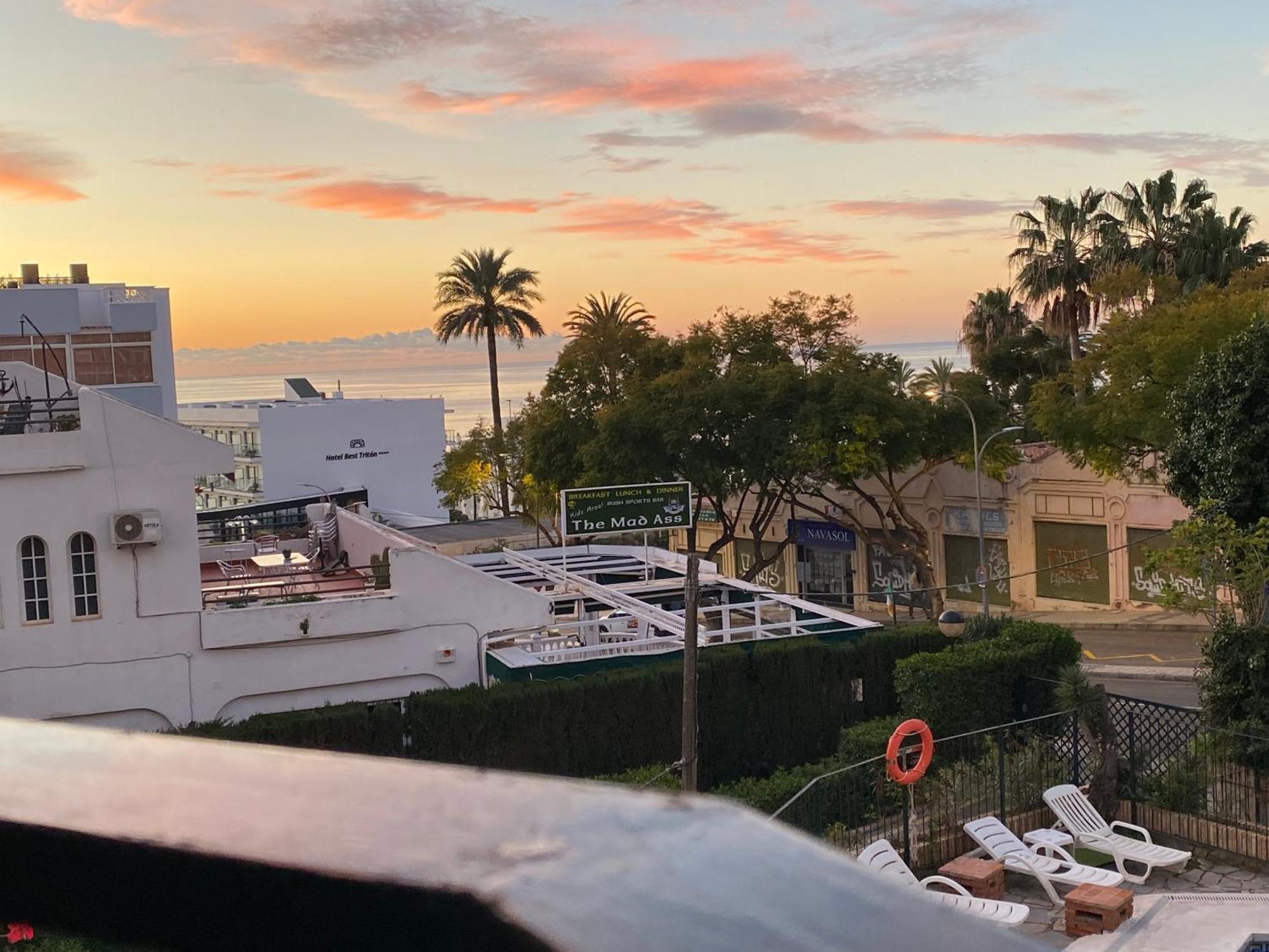 Studio With Views Next To Puerto Marina The Green Door Benalmádena Zewnętrze zdjęcie